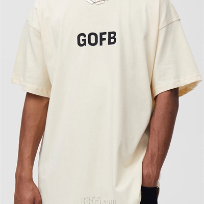 市场上装-T恤-电商T恤