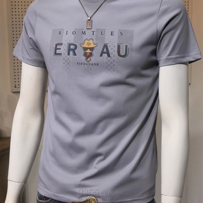 市场上装-T恤-欧货T恤