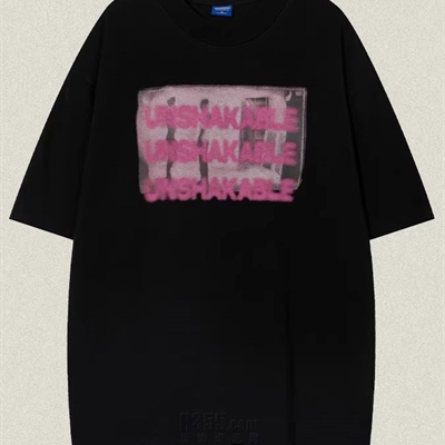 市场上装-T恤-电商T恤