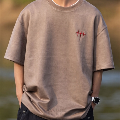 市场上装-T恤-电商T恤