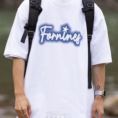 市场上装-T恤-电商T恤