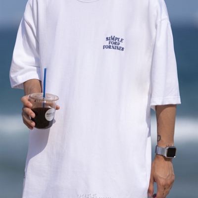 市场上装-T恤-电商T恤