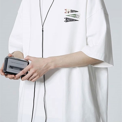 市场上装-T恤-电商T恤