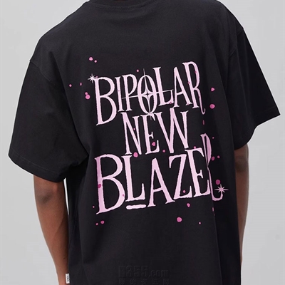 市场上装-T恤-电商T恤