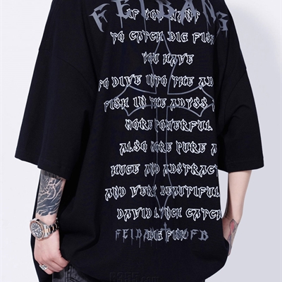 市场上装-T恤-电商T恤