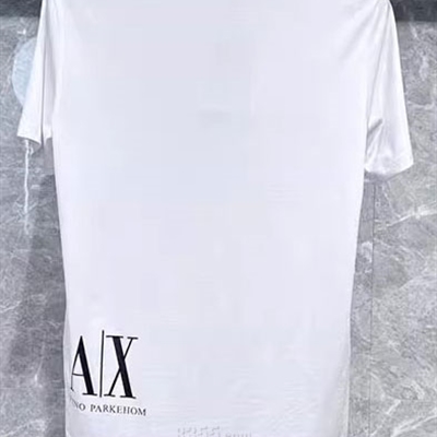 市场上装-T恤-欧货T恤