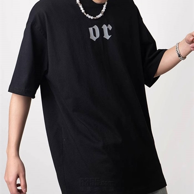 市场上装-T恤-电商T恤