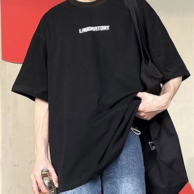 市场上装-T恤-电商T恤