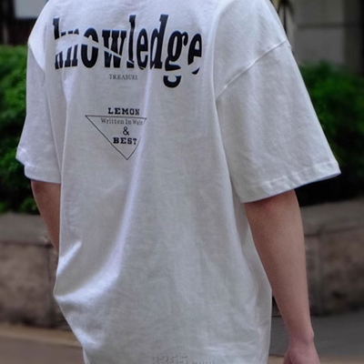 市场上装-T恤-电商T恤