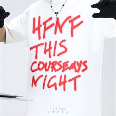 市场上装-T恤-电商T恤