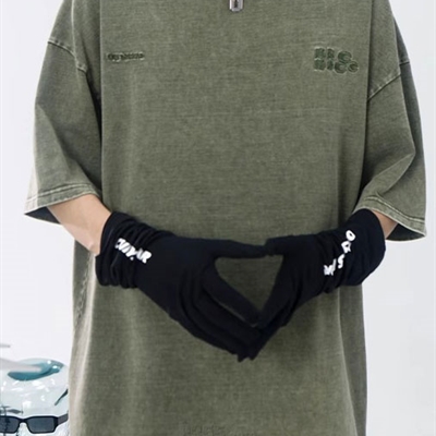 市场上装-T恤-电商T恤