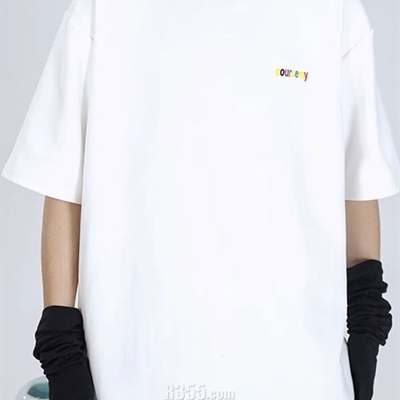 市场上装-T恤-电商T恤