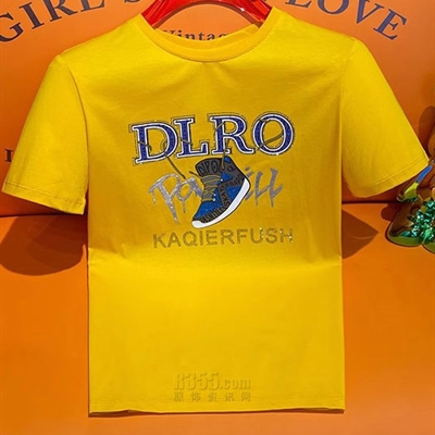 市场上装-T恤-欧货T恤