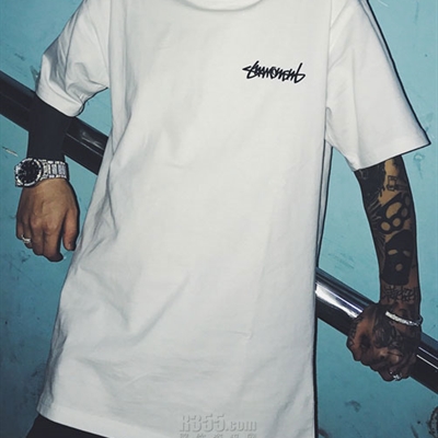 市场上装-T恤-电商T恤