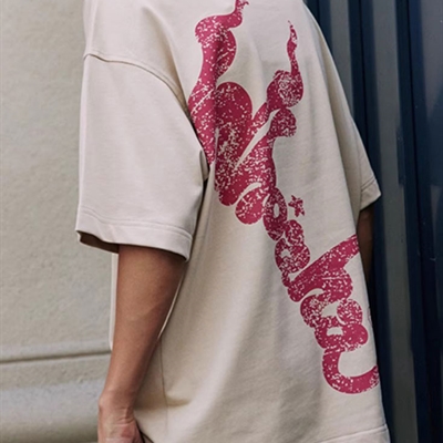 市场上装-T恤-电商T恤