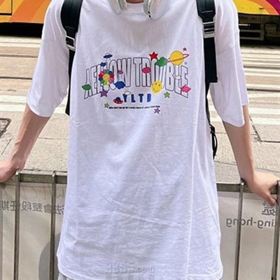 市场上装-T恤-电商T恤