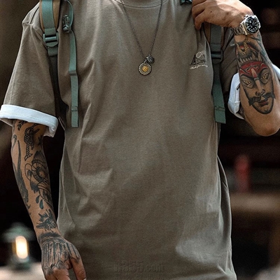 市场上装-T恤-电商T恤