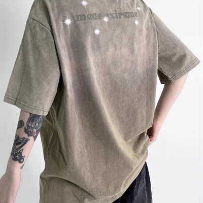 市场上装-T恤-电商T恤