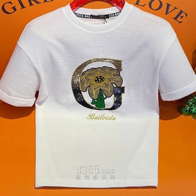 市场上装-T恤-欧货T恤