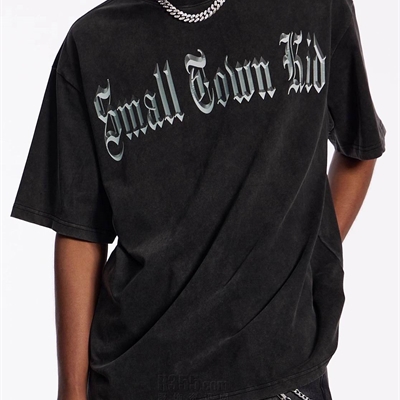 市场上装-T恤-电商T恤