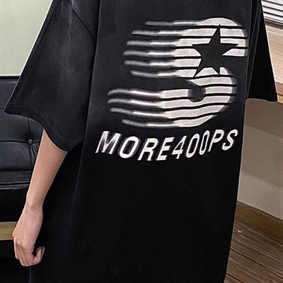 市场上装-T恤-电商T恤