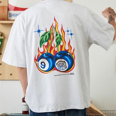 市场上装-T恤-电商T恤