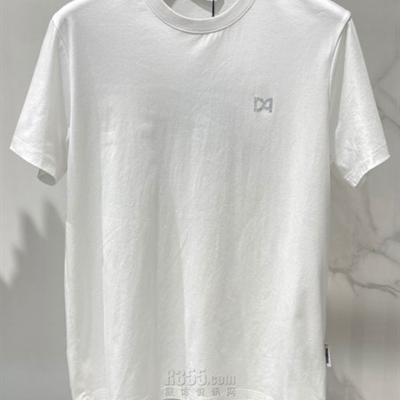 市场上装-T恤-欧货T恤