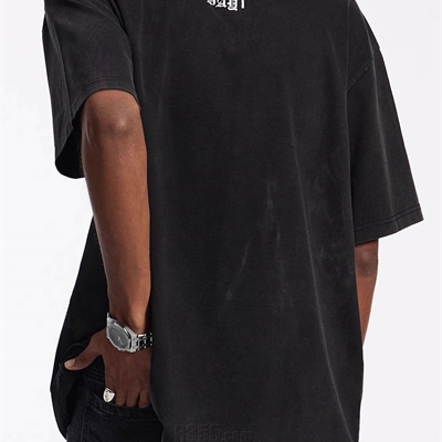 市场上装-T恤-电商T恤