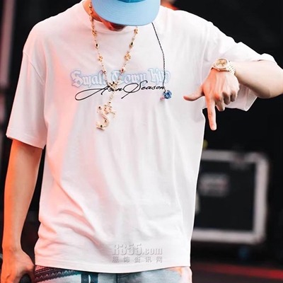 市场上装-T恤-电商T恤