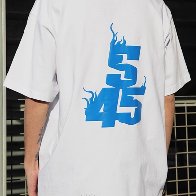 市场上装-T恤-电商T恤