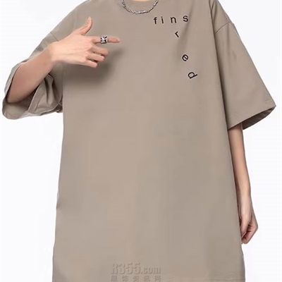 市场上装-T恤-电商T恤