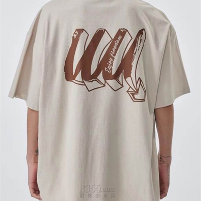 市场上装-T恤-电商T恤