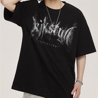 市场上装-T恤-电商T恤