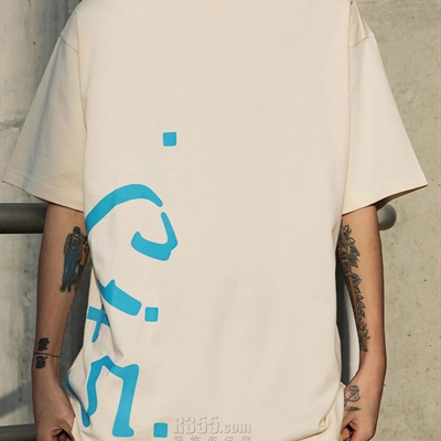 市场上装-T恤-电商T恤