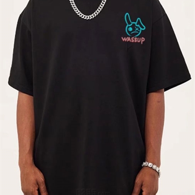 市场上装-T恤-电商T恤