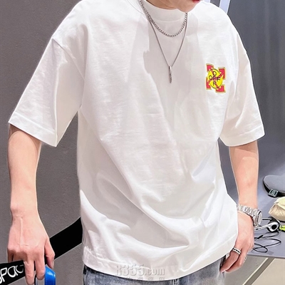 市场上装-T恤-欧货T恤