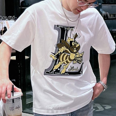 市场上装-T恤-欧货T恤