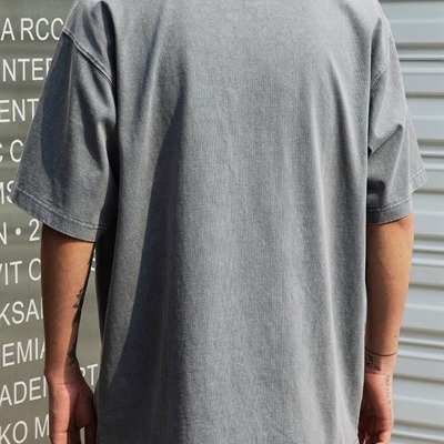 市场上装-T恤-电商T恤