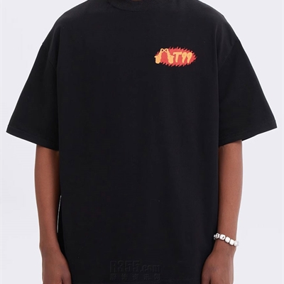 市场上装-T恤-电商T恤