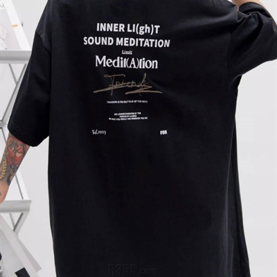 市场上装-T恤-电商T恤