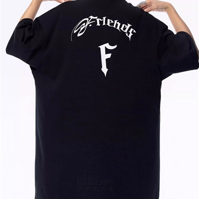 市场上装-T恤-电商T恤