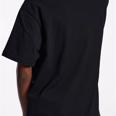 市场上装-T恤-电商T恤