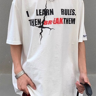 市场上装-T恤-电商T恤