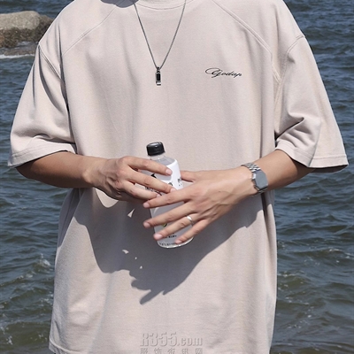 市场上装-T恤-休闲T恤