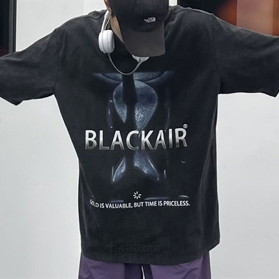 市场上装-T恤-电商T恤