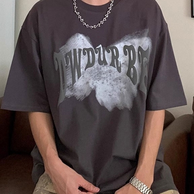 市场上装-T恤-电商T恤