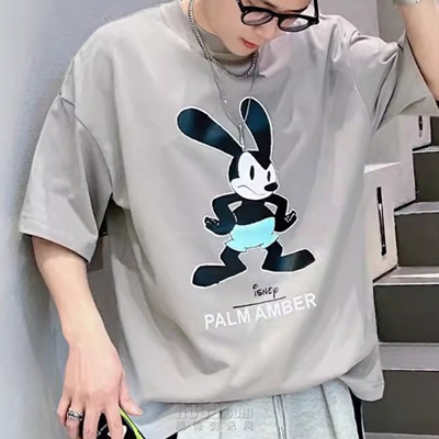 市场上装-T恤-欧货T恤