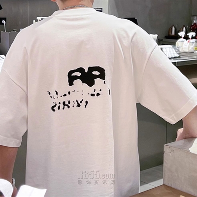 市场上装-T恤-欧货T恤