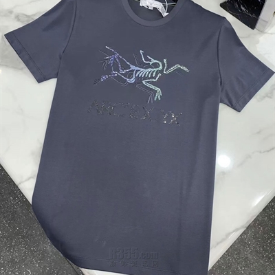 市场上装-T恤-欧货T恤