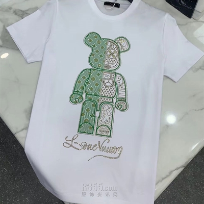 市场上装-T恤-欧货T恤